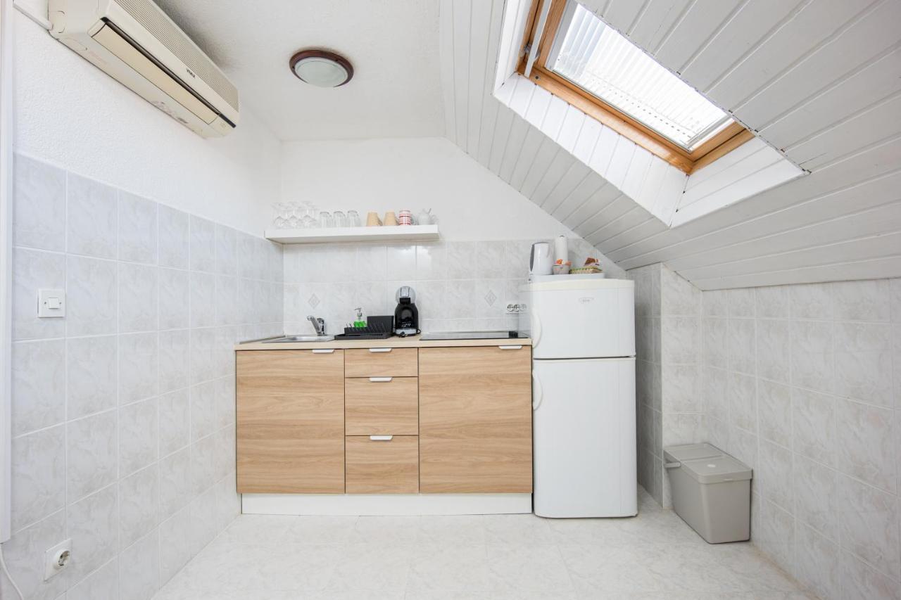 Top-Floor Apartment In Trogir Center Εξωτερικό φωτογραφία