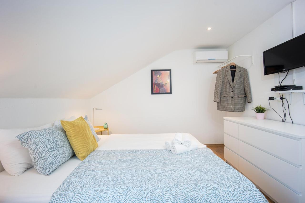 Top-Floor Apartment In Trogir Center Εξωτερικό φωτογραφία