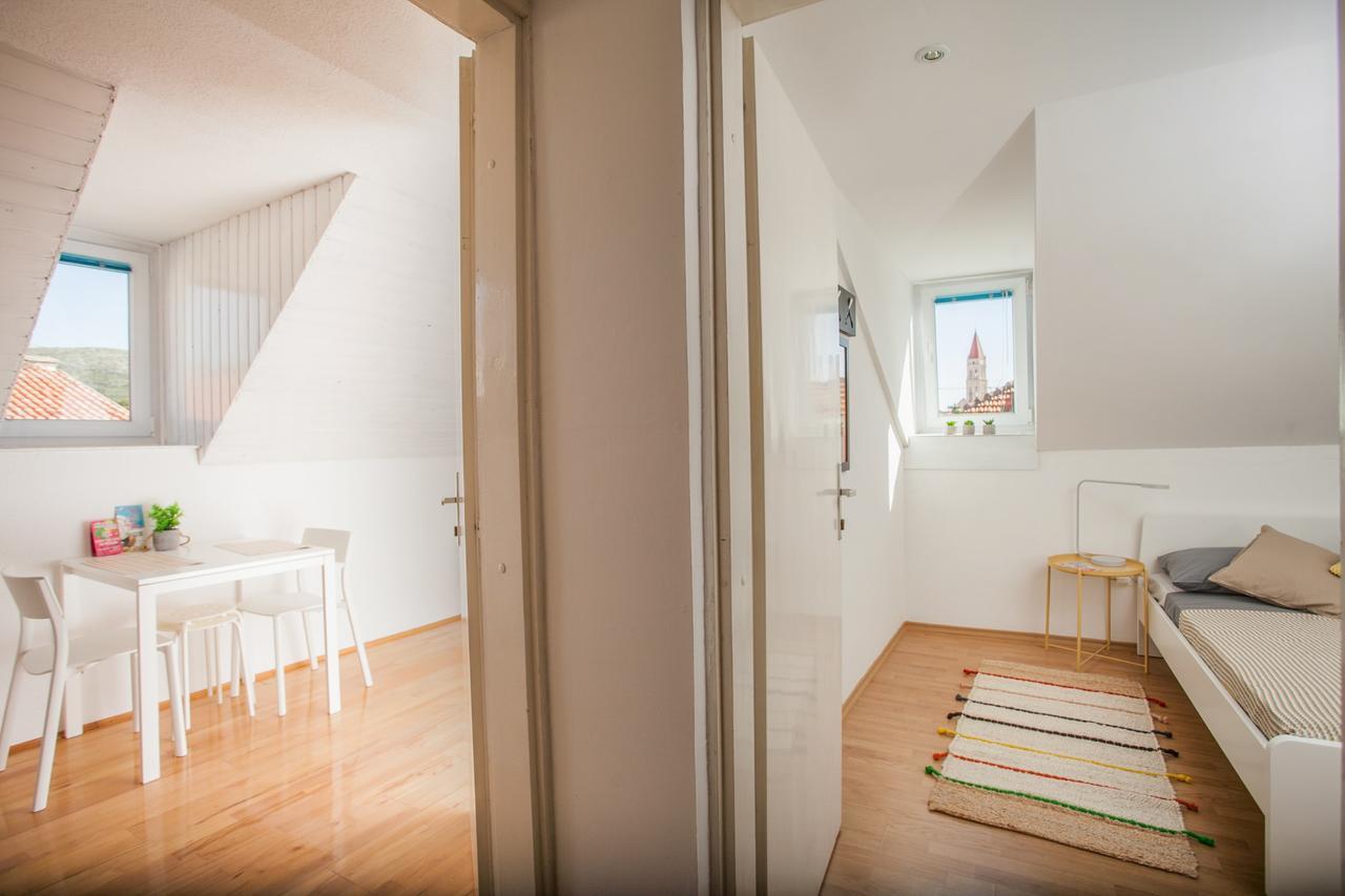 Top-Floor Apartment In Trogir Center Εξωτερικό φωτογραφία
