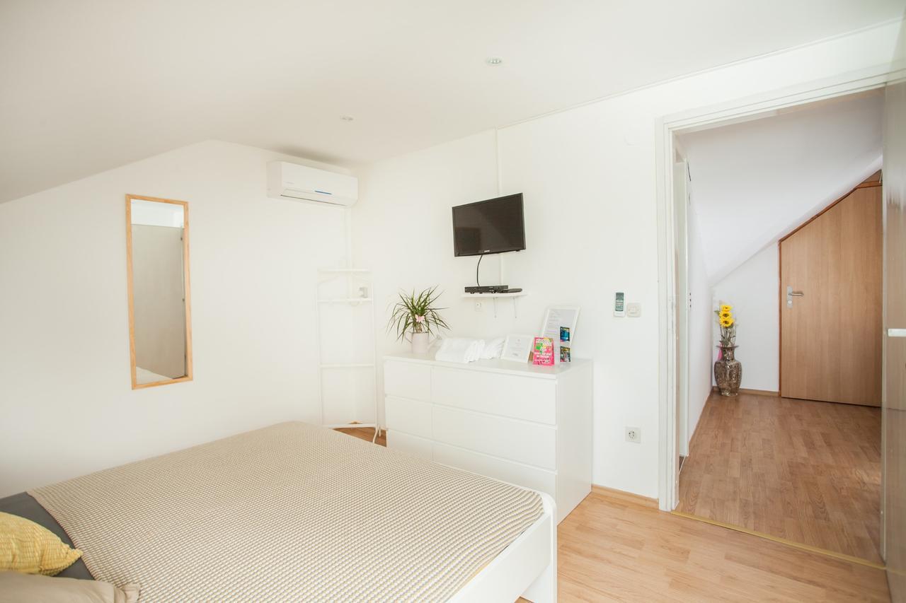 Top-Floor Apartment In Trogir Center Εξωτερικό φωτογραφία